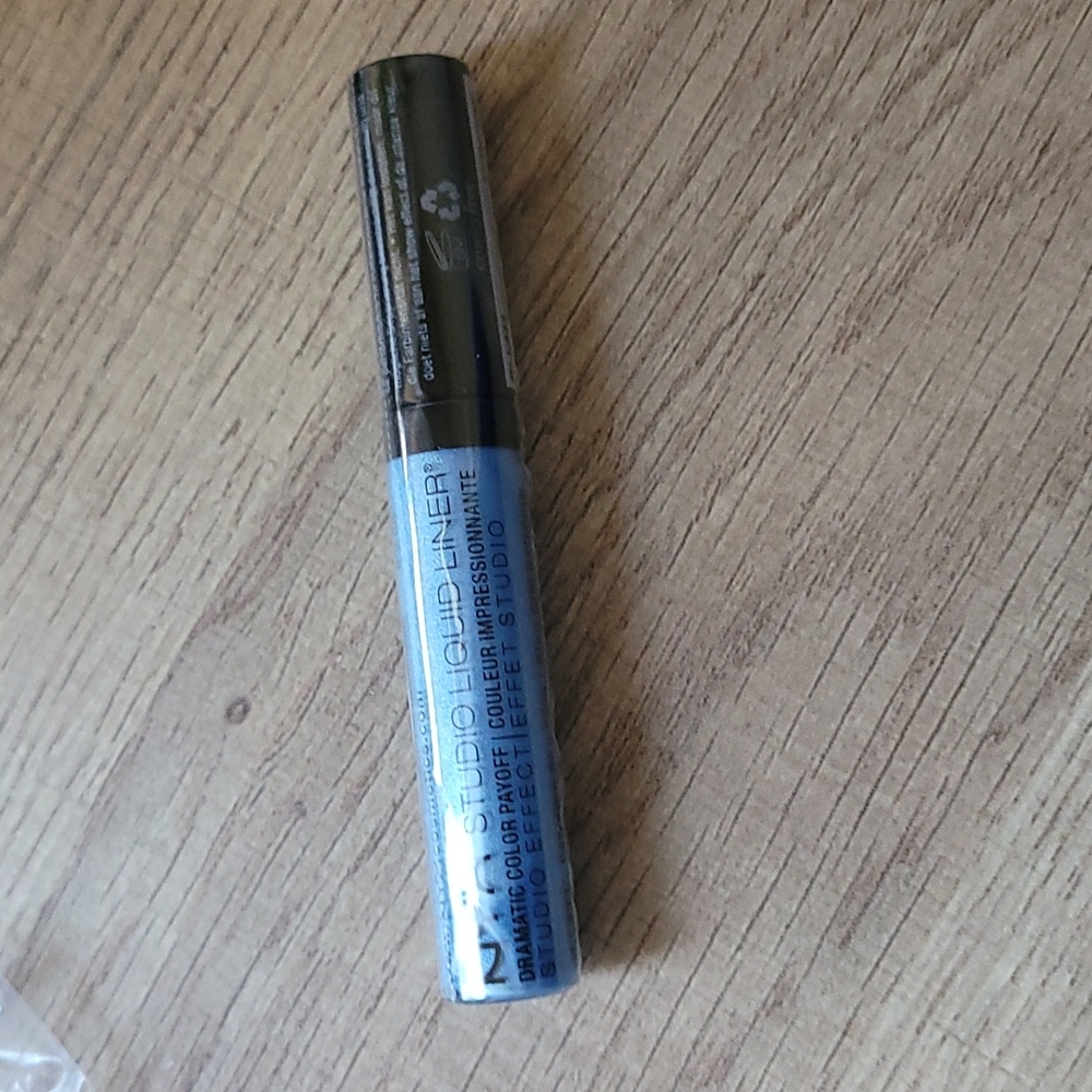 NYX Studio Liquid Liner (Extreme Sky Blue) Bundle & Save! 5/$13 mix matc…